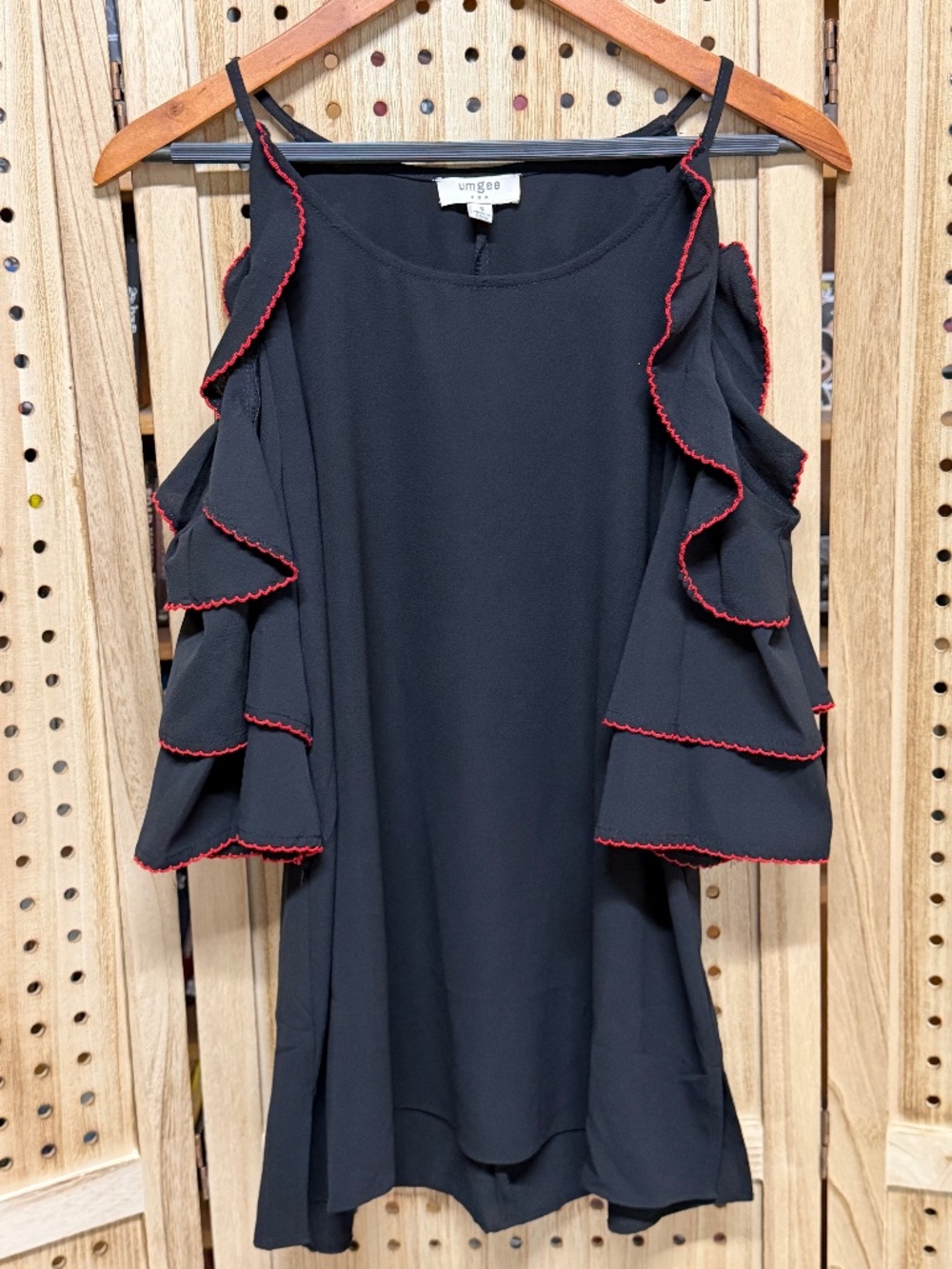 Umgee Black Ruffle Cold Shoulder Top Red Trim Boho Blouse Small